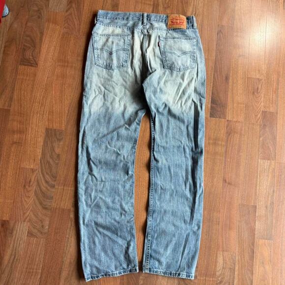 Levi’s 514 Straight Leg Jeans - Picture 2 of 8